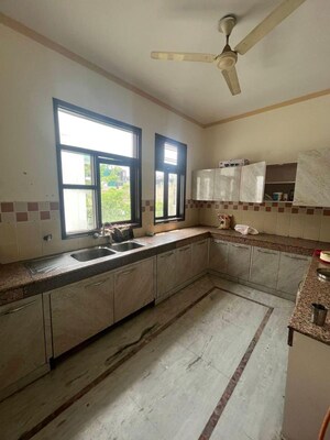 Balcony in 3 BHK Builder Floor at Sector 47 – for Rent