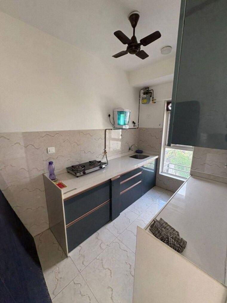 Team Area, jp-eminence 2 Bedroom 650 Sq.Ft. Apartment In Andheri West Mumbai 10345827