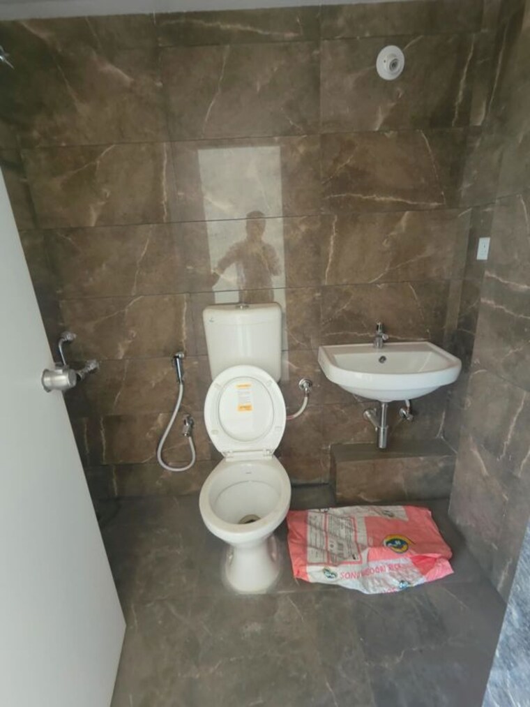 Bathroom, ganga-new-town 3 Bedroom 1300 Sq.Ft. Apartment In Dhanori Pune 10345833