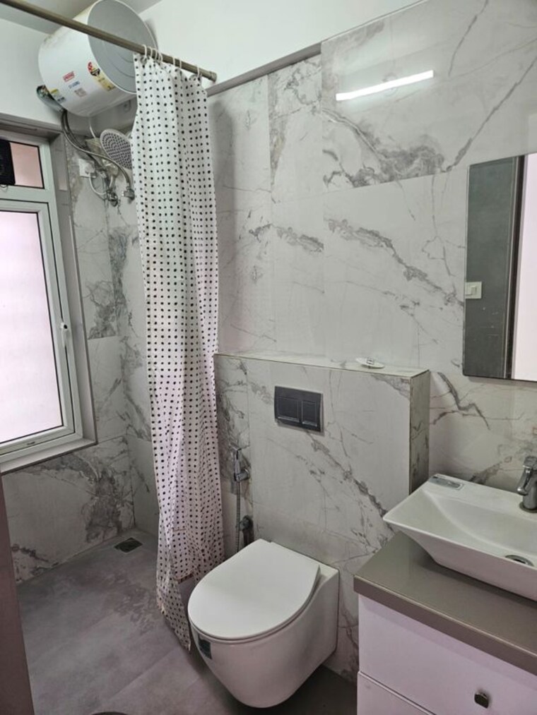 Bathroom, ekta-eminente-phase-ii 3 Bedroom 1450 Sq.Ft. Apartment In Khar West Mumbai 10345834
