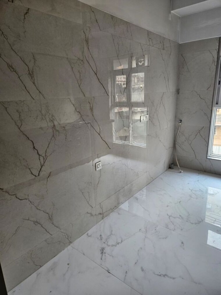 Bathroom, ekta-eminente-phase-ii 3 Bedroom 1450 Sq.Ft. Apartment In Khar West Mumbai 10345834