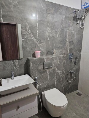 Bathroom in 3 BHK Apartment at Ekta Eminente Phase II, Khar West – for Rent