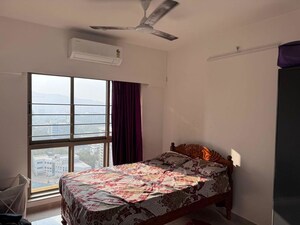 Bedroom in 2 BHK Apartment at Sheth Vasant Oasis, Andheri East – for Rent