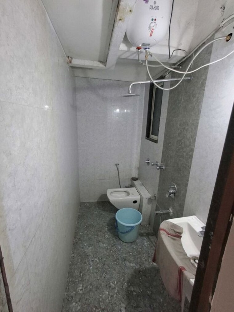 Bathroom, landmark-garden 3 Bedroom 1640 Sq.Ft. Apartment In Kalyani Nagar Pune 10345856