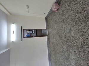 Furnished Amenities in 3 BHK Apartment at Mayur Vihar – for Rent