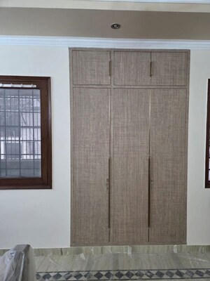 Bedroom in 3 BHK Builder Floor at Defence Colony – for Rent