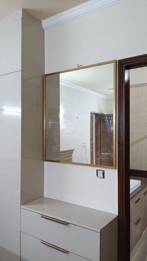 Bedroom in 3 BHK Builder Floor at Defence Colony – for Rent