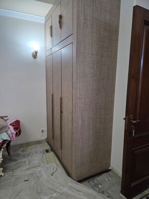 Bedroom in 3 BHK Builder Floor at Defence Colony – for Rent
