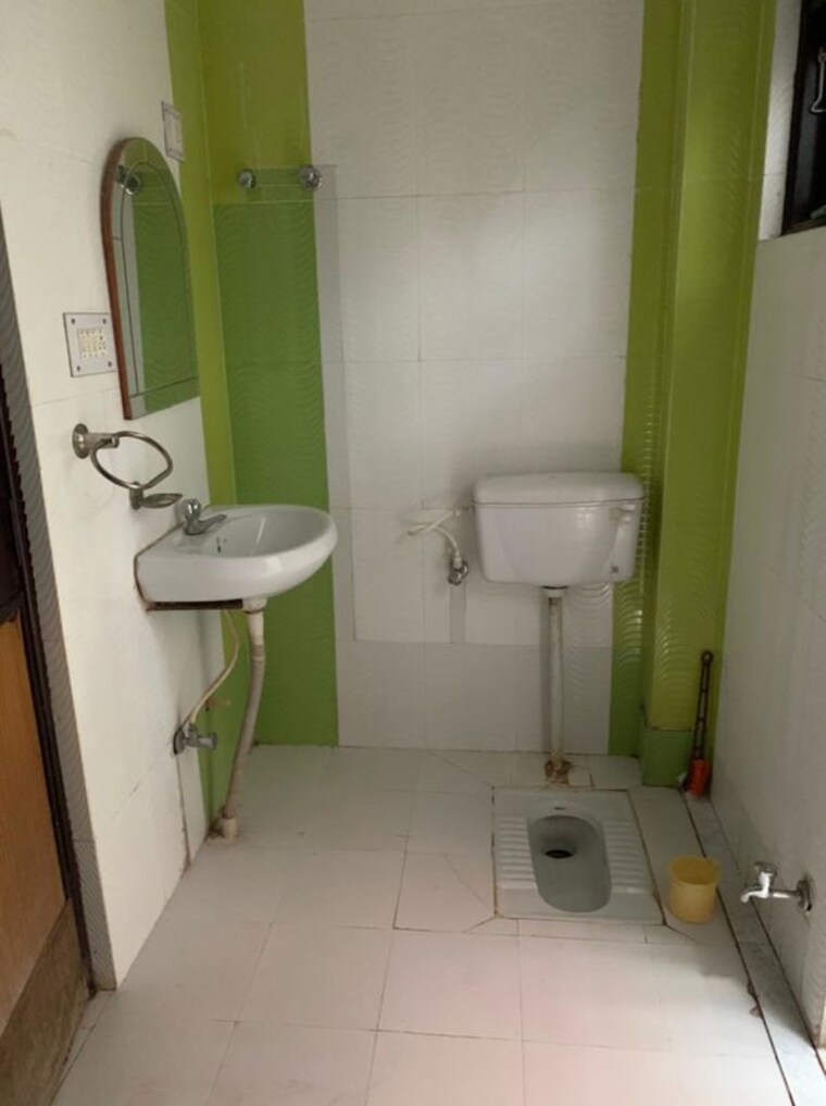 Bathroom, chinhat 2 Bedroom 1500 Sq.Ft. Independent House In Chinhat Lucknow 10345896