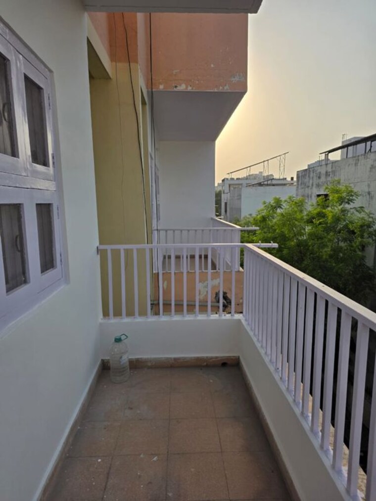 Balcony, vanasthali-apartments 2 Bedroom 1500 Sq.Ft. Apartment In Gomti Nagar Lucknow 10345904