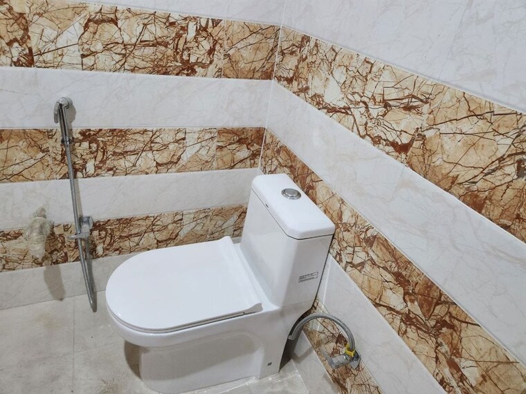 Bathroom, gomti nagar 2 Bedroom 1200 Sq.Ft. Independent House In Gomti Nagar Lucknow 10345913