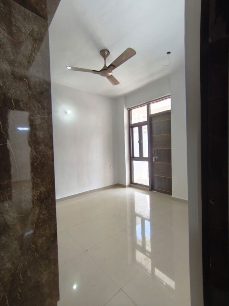 Room, pareena-om-apartments 2 Bedroom 702 Sq.Ft. Apartment In Sector 112 Gurgaon 10345948