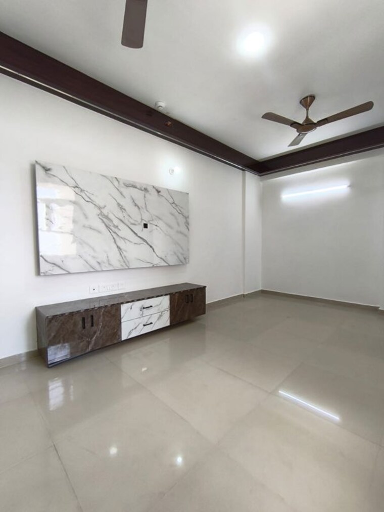 Room, pareena-om-apartments 2 Bedroom 702 Sq.Ft. Apartment In Sector 112 Gurgaon 10345948