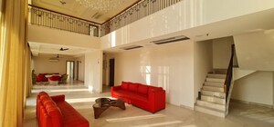 Living Room in 6+ BHK Apartment at Hauz Khas – for Rent
