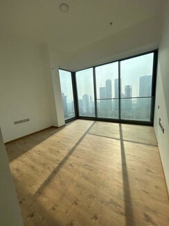 4 BHK + Servant Room Apartment For Rent in Rustomjee Crown