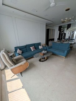 2 BHK + Pooja Room Apartment For Rent in Ashiana CHS Bandra West