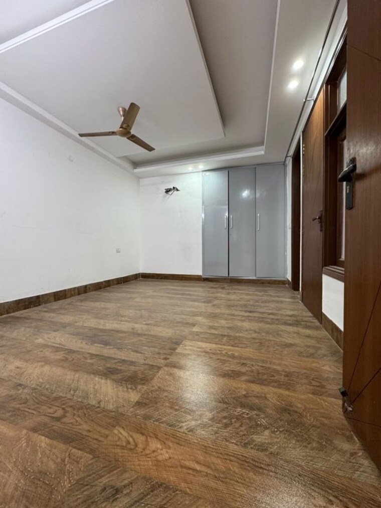 Room, chattarpur 3 Bedroom 1500 Sq.Ft. Apartment In Chattarpur Delhi 10346026