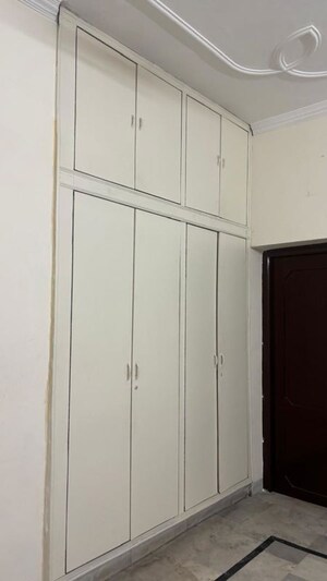Furnished Amenities in 3 BHK Independent House at Sector 10 – for Rent