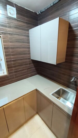Kitchen in 1 BHK Builder Floor at Malviya Nagar – for Rent