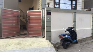 Parking in 2 BHK Builder Floor at Sahastradhara – for Rent
