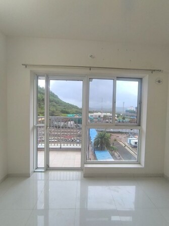 2 BHK + Pooja Room 7000 Sq.Ft. Apartment in Godrej Hillside 2