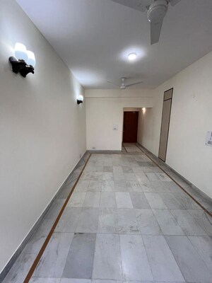 Building Lobby in 2 BHK Apartment at Ansal Sushant Estate, Sector 52 – for Rent