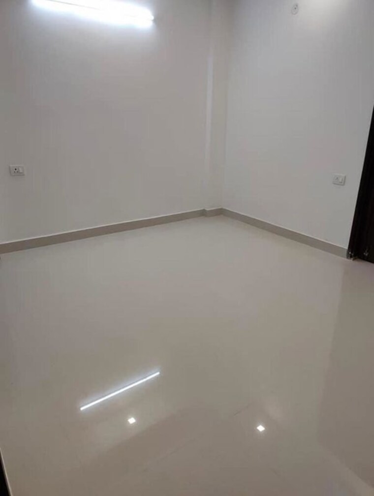 Room, saket 1 Bedroom 500 Sq.Ft. Apartment In Saket Delhi 10346083