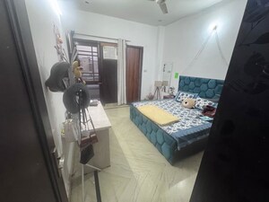 Bedroom in 3 BHK Builder Floor at Sector 56 – for Rent