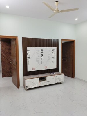 Hall in 2 BHK Apartment at Btm Layout – for Rent