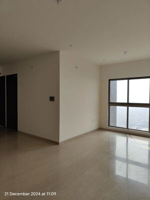 Room in 2 BHK Apartment at Raj Infinia, Malad West – for Rent