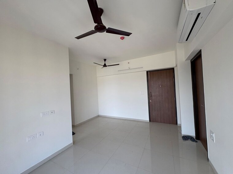 Room, lodha-amara-wing-40-and-41 2 Bedroom 618 Sq.Ft. Apartment In Kolshet Road Thane 10346115