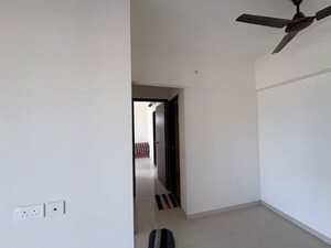 Room in 2 BHK Apartment at Lodha Amara Wing 40 And 41, Kolshet Road – for Rent