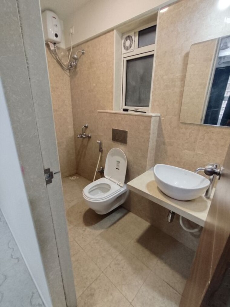 Bathroom, jp-eminence 2 Bedroom 710 Sq.Ft. Apartment In Andheri West Mumbai 10346133