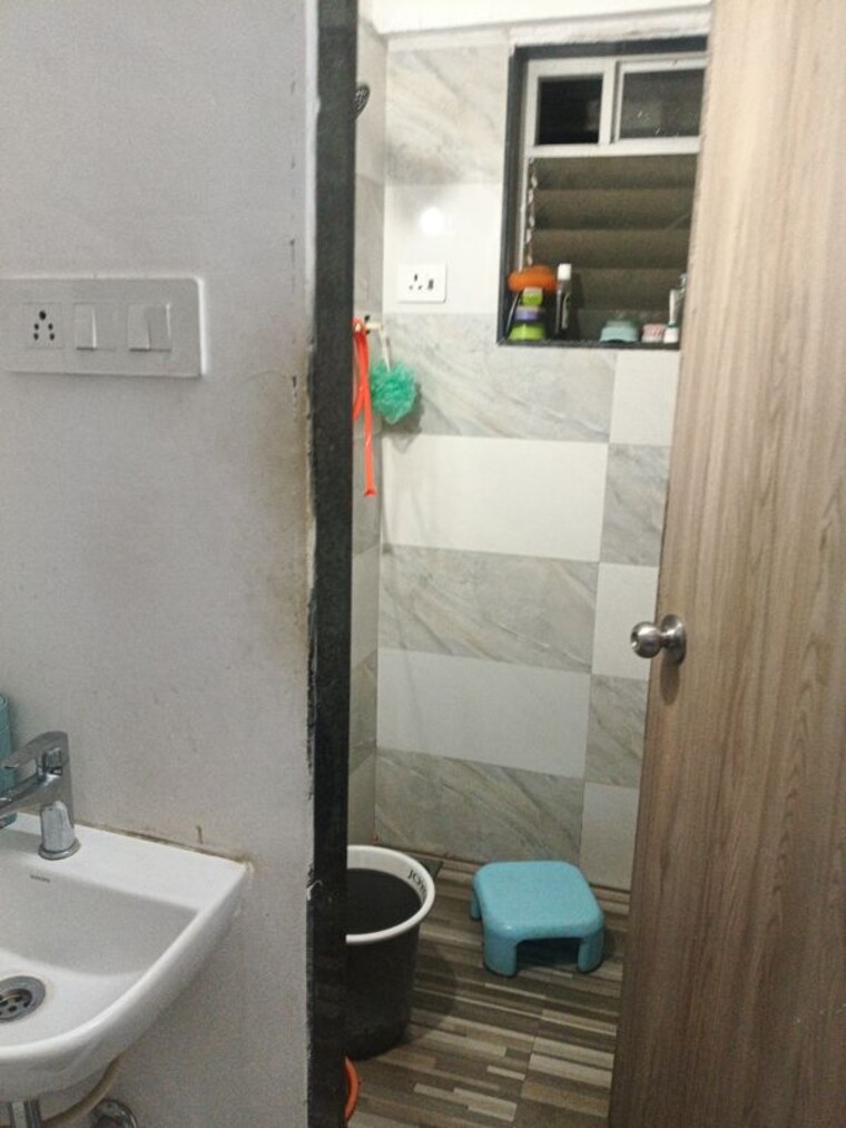 Bathroom, bhandup west 1 Bedroom 330 Sq.Ft. Apartment In Bhandup West Mumbai 10346142