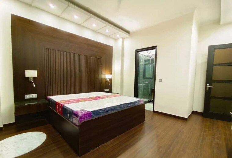 Master Bedroom, greater kailash i 4 Bedroom 4600 Sq.Ft. Builder Floor In Greater Kailash I Delhi 10346164