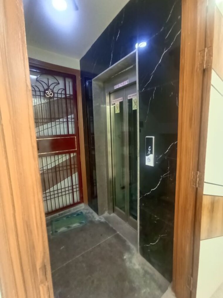 undefined, rampuri 3 Bedroom 100 Sq.Yd. Builder Floor In Rampuri Delhi 10346171