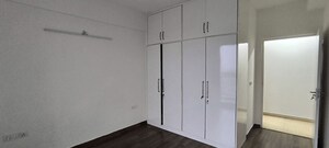 Room in 3.5 BHK Apartment at Conscient Heritage Max, Sector 102 – for Rent