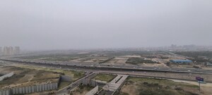 Plot Area in 3.5 BHK Apartment at Conscient Heritage Max, Sector 102 – for Rent