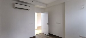 Room in 3.5 BHK Apartment at Conscient Heritage Max, Sector 102 – for Rent