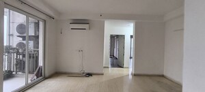 Room in 3.5 BHK Apartment at Conscient Heritage Max, Sector 102 – for Rent
