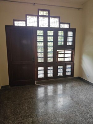 Room in 2 BHK Builder Floor at The Nest Noida, Sector 31 – for Rent