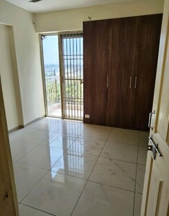 2 BHK + Basement Apartment For Rent in Wave Dream Homes