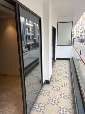 Balcony in 3 BHK Builder Floor at Signature Global City 63A, Sector 63a – for Rent
