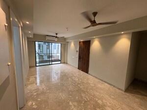 Room in 3 BHK Builder Floor at Signature Global City 63A, Sector 63a – for Rent
