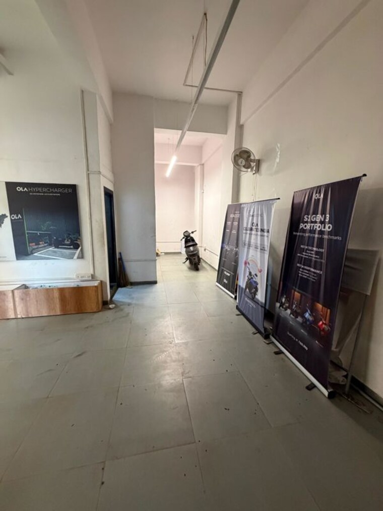  Parking, shiv-koliwada-chs Commercial Shop 800 Sq.Ft. In Sion East Mumbai 10346213