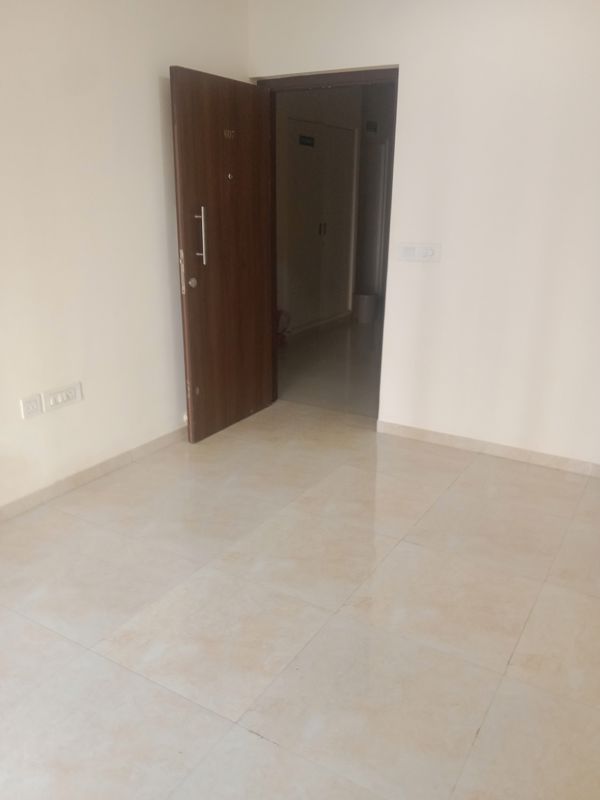2 BHK 950 Sq.Ft. Apartment in Sunteck Maxxworld 2