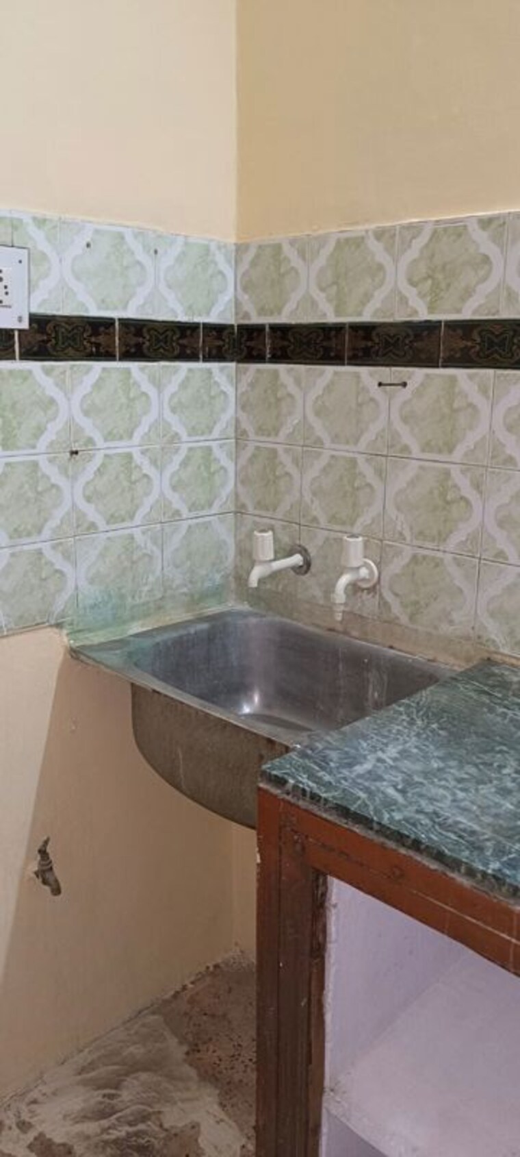 Bathroom, indira nagar 1 Bedroom 900 Sq.Ft. Builder Floor In Indira Nagar Lucknow 10346231