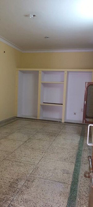 1 BHK Builder Floor For Rent in Indira Nagar