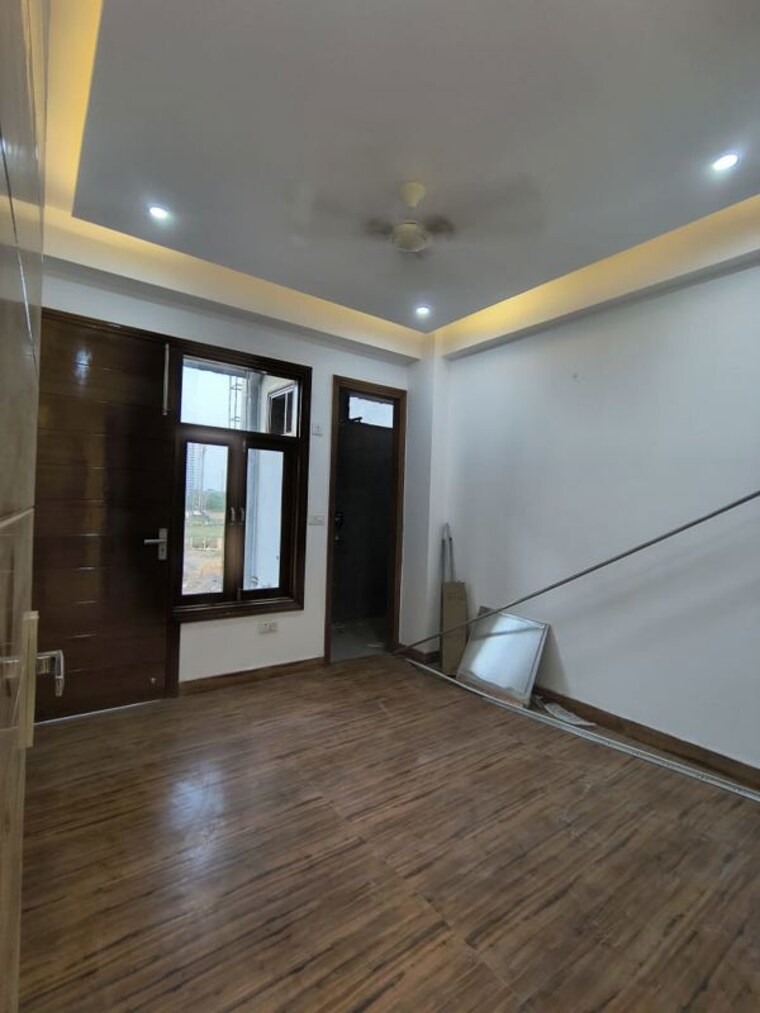 Room, crystal-apartments-noida 4 Bedroom 1680 Sq.Ft. Builder Floor In Sector 73 Noida 10346240