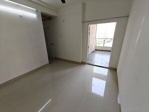 Room in 3 BHK Apartment at Essen Shonest Towers, Wakad – for Rent